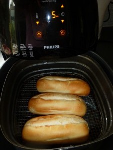 Zelfs broodjes gaan tegenwoordig in de Airfryer!