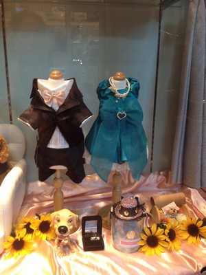 "His and Hers" let ook op het ringendoosje!